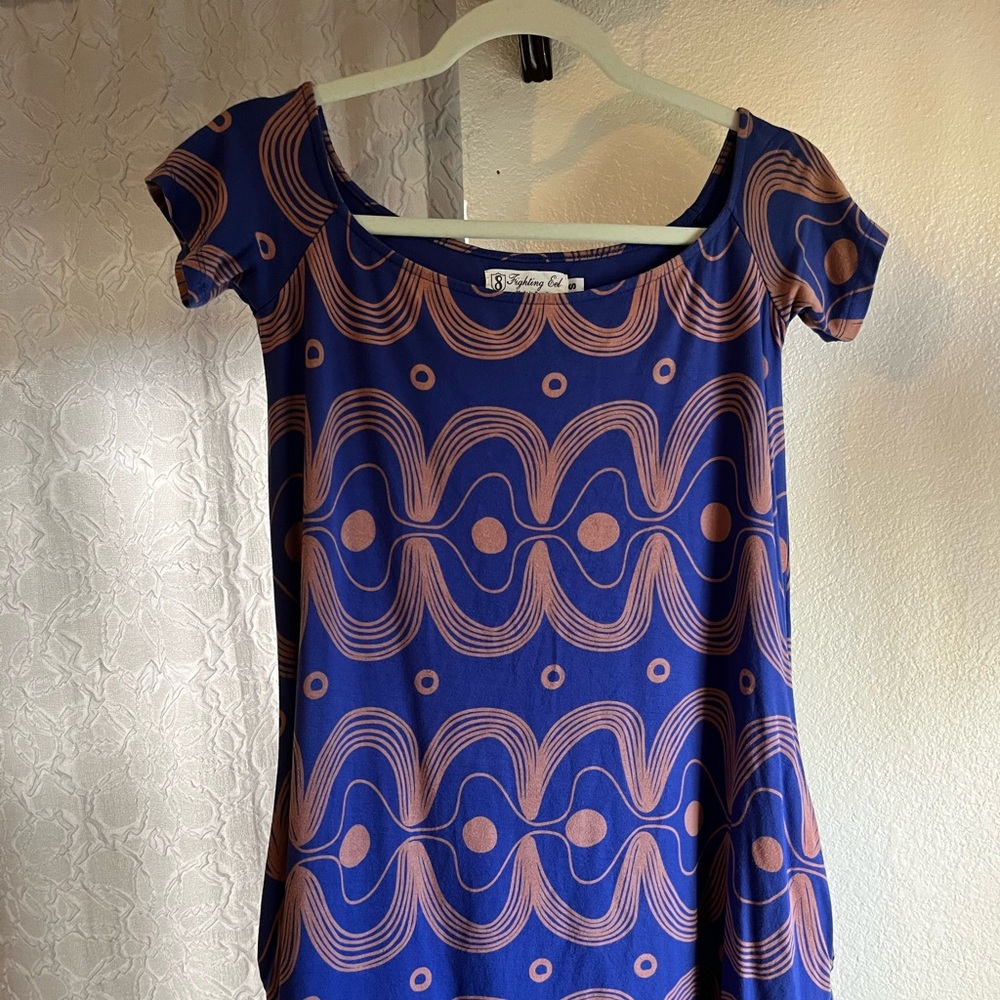 Fighting Eel top/dress? Size small